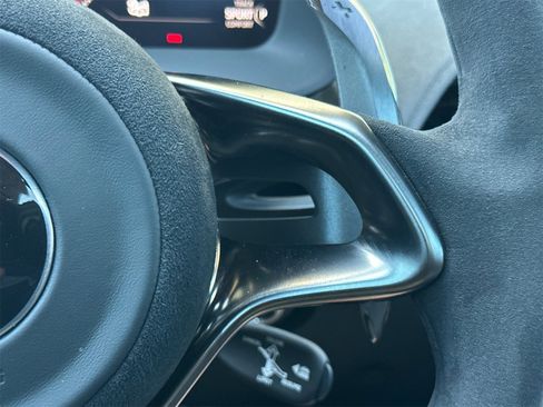 Used 2025 McLaren Artura Spider image 27