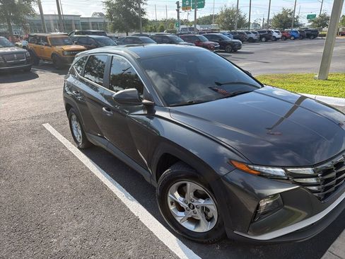 Used 2022 Hyundai Tucson SE FWD image 3