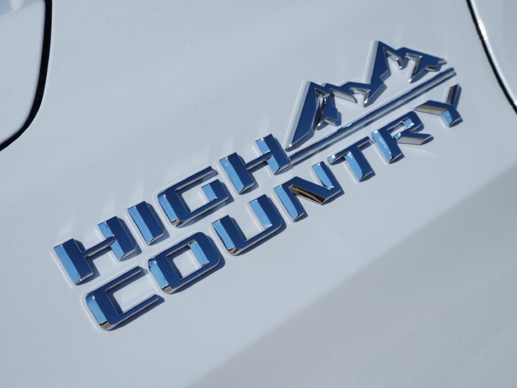 New 2026 Chevrolet Tahoe High Country AWD/4WD image 9
