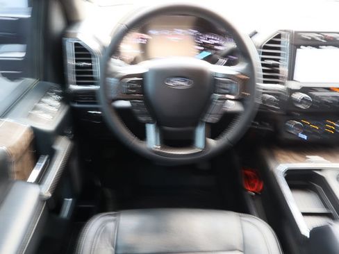 Used 2018 Ford F250 Lariat w/ Lariat Ultimate Package AWD/4WD image 25