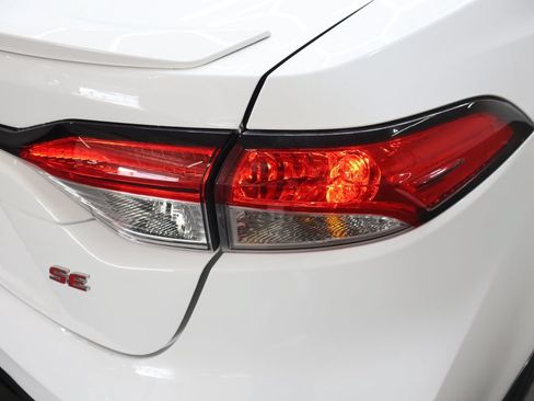 Used 2024 Toyota Corolla SE FWD image 31