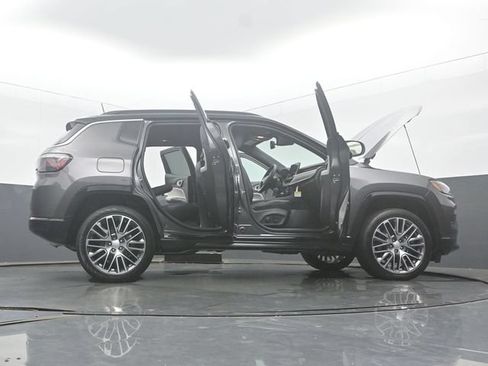 Used 2024 Jeep Compass Limited w/ Elite Group AWD/4WD image 57