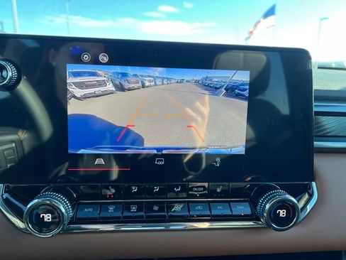 New 2025 GMC Canyon AT4 image 16