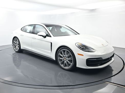 Certified 2021 Porsche Panamera RWD image 17
