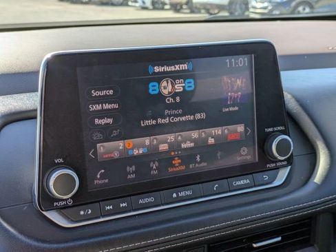 Used 2023 Nissan Rogue S image 23