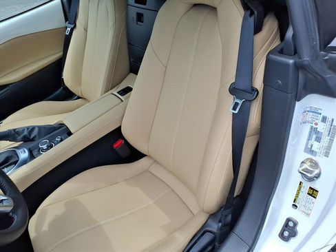 Used 2025 MAZDA MX-5 Miata Grand Touring RWD image 7