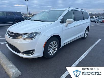 Used 2018 Chrysler Pacifica Touring-L