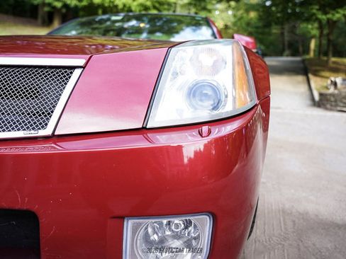 Used 2004 Cadillac XLR RWD image 51