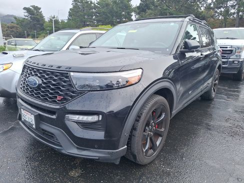 Used 2020 Ford Explorer ST w/ ST High-Performance Pack image 3