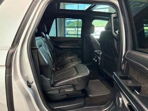 Used 2021 Ford Expedition Max Limited AWD/4WD image 19