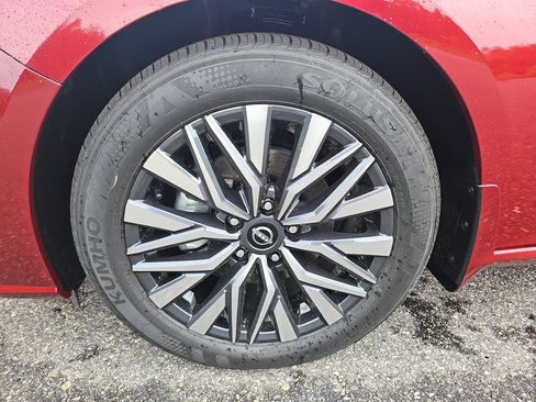 New 2026 Nissan Altima 2.5 SV FWD image 11