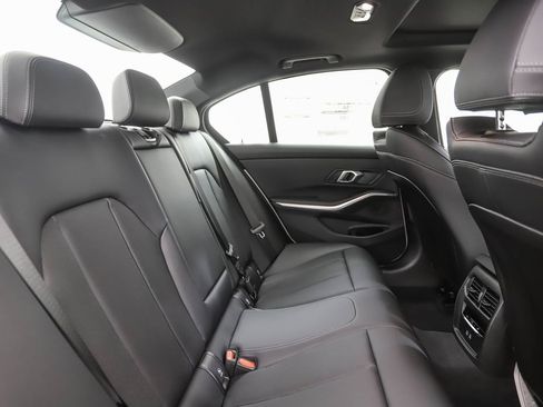 Used 2025 BMW 330i xDrive Sedan w/ Convenience Package image 26