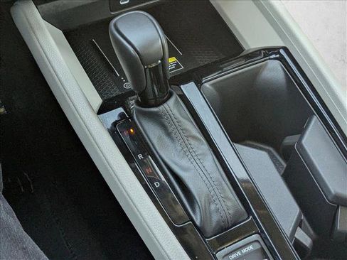 Used 2025 Honda Accord EX-L image 12