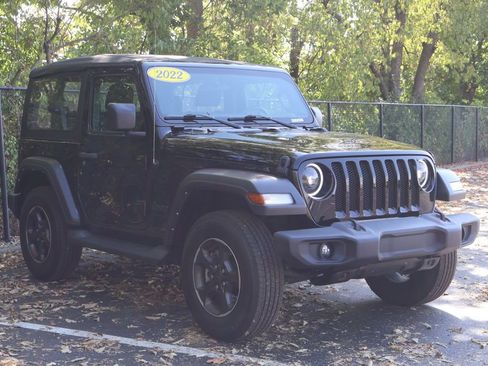 Used 2022 Jeep Wrangler Sport image 10
