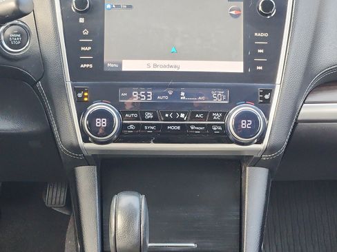 Used 2018 Subaru Legacy 2.5i Limited image 18