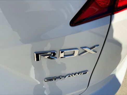 Used 2024 Acura RDX SH-AWD image 10