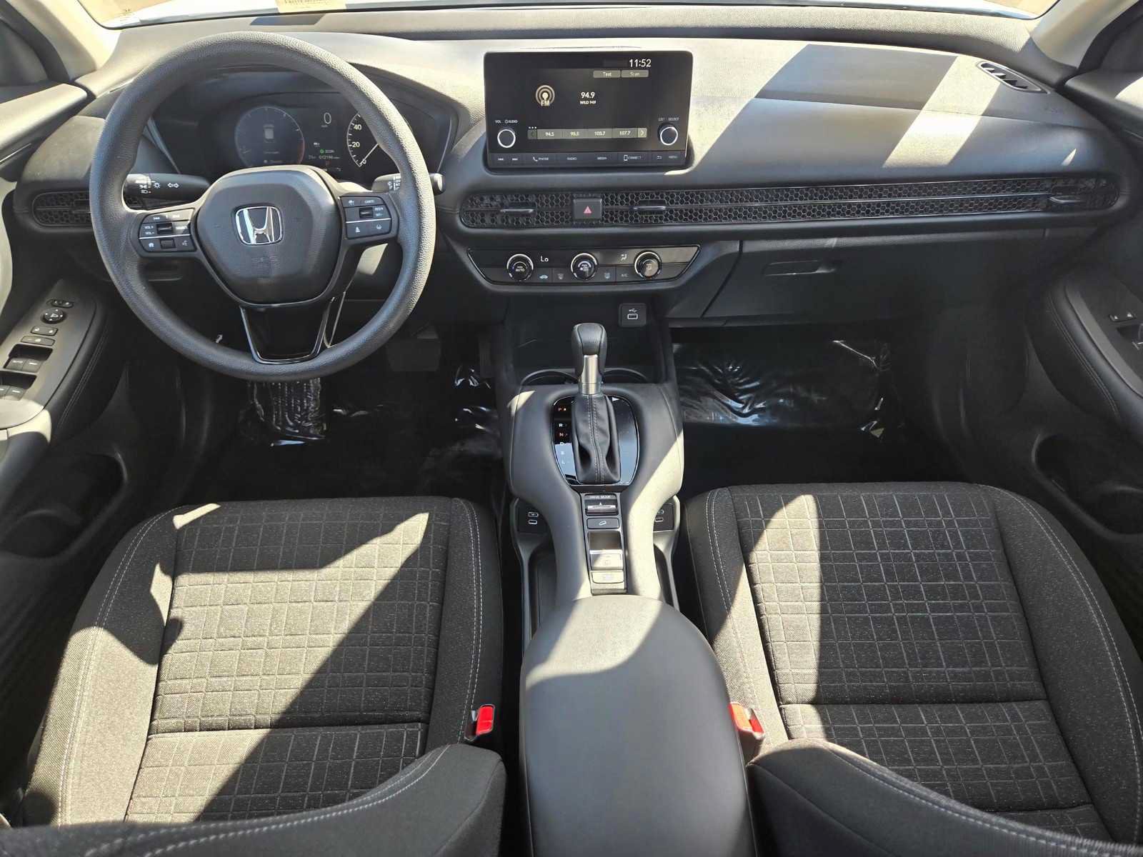 Used 2025 Honda HR-V LX image 18