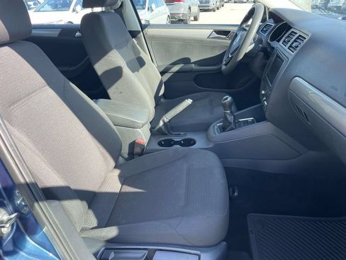 Used 2016 Volkswagen Jetta SE FWD image 11