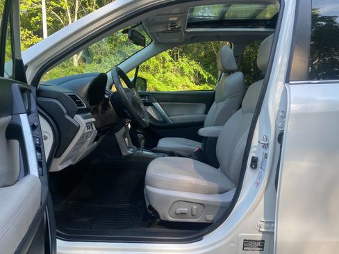 Used 2016 Subaru Forester 2.5i Limited w/ Protection Package #2 AWD/4WD image 14