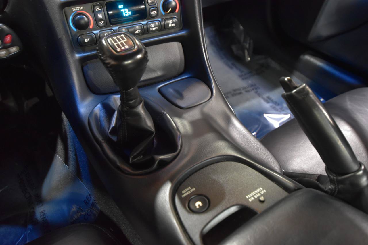 Used 2004 Chevrolet Corvette Z06 w/ Z06 Preferred Equipment Group RWD image 22