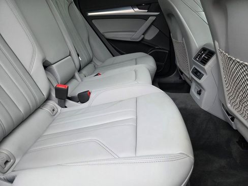 Used 2024 Audi Q5 2.0T Premium Plus w/ Premium Plus Package AWD/4WD image 35