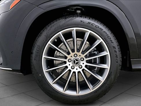 New 2026 Mercedes-Benz GLE 450 4MATIC image 11