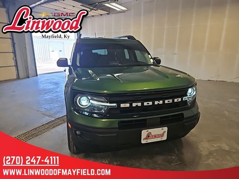 Used 2023 Ford Bronco Sport Outer Banks w/ Tech Package AWD/4WD image 3