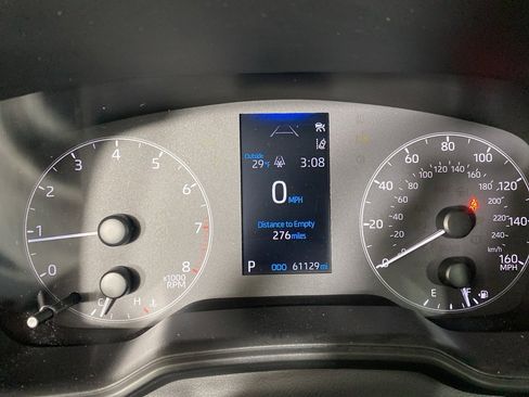 Used 2023 Toyota Corolla LE image 5