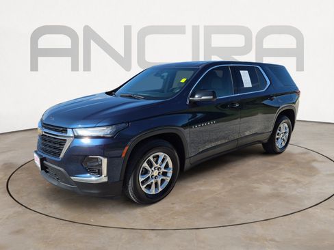 Used 2023 Chevrolet Traverse LS w/ LPO, Cargo Package FWD image 6