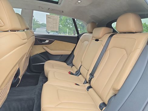 Used 2019 Audi Q8 Prestige AWD/4WD image 14