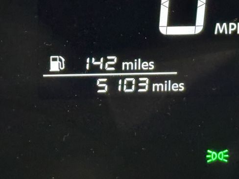 Used 2025 Nissan Kicks SV image 27