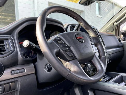 Certified 2021 Nissan Titan PRO-4X w/ Pro-4x Convenience Package image 6