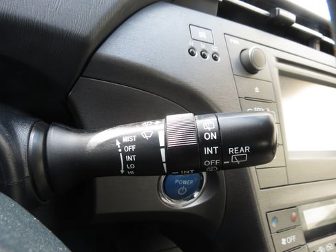 Used 2013 Toyota Prius Two FWD image 19