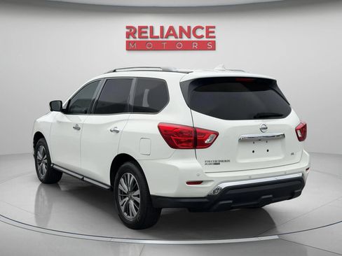 Used 2020 Nissan Pathfinder SL FWD image 4
