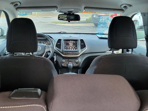 Used 2015 Jeep Cherokee Latitude image 29