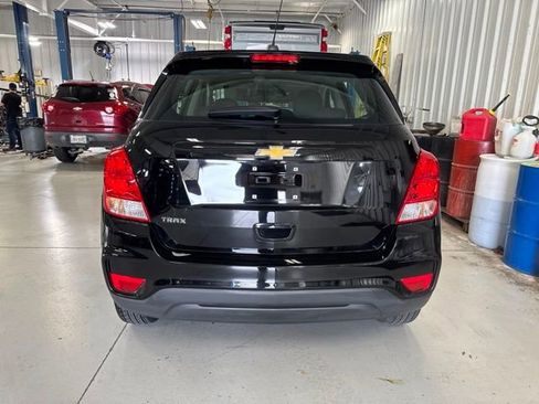 Used 2020 Chevrolet Trax LS FWD image 8