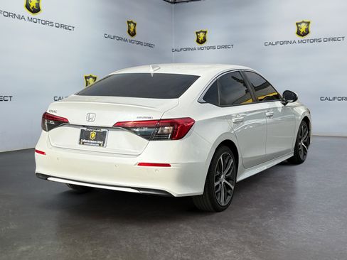 Used 2022 Honda Civic Touring image 5