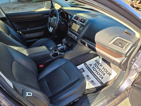 Used 2017 Subaru Outback 2.5i Limited AWD/4WD image 20