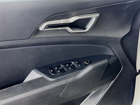 Used 2024 Kia Sportage LX image 18