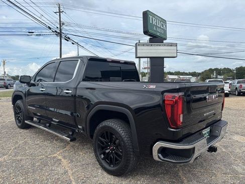 Used 2021 GMC Sierra 1500 SLT w/ SLT Premium Package AWD/4WD image 3