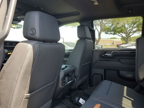 New 2026 GMC Sierra 3500 AT4 w/ AT4 Premium Plus Package AWD/4WD image 11