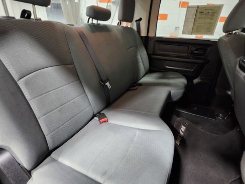 Used 2017 RAM 1500 Express w/ Express Value Package image 17