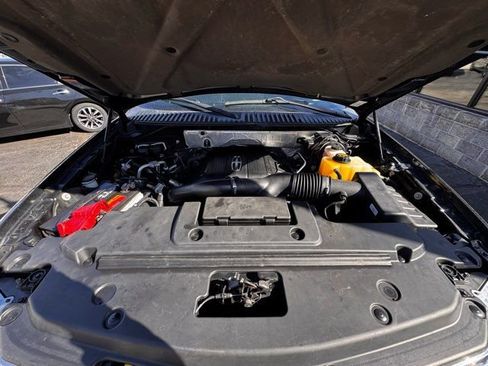 Used 2015 Lincoln Navigator 4WD image 7