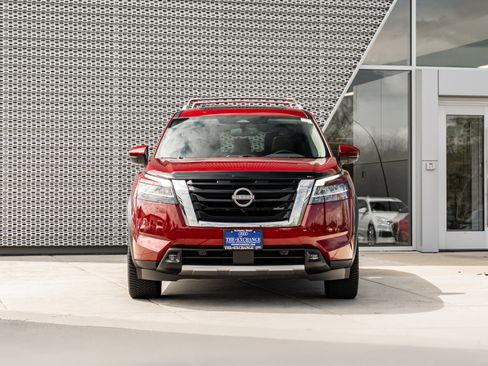 Used 2022 Nissan Pathfinder SL w/ SL Premium Package AWD/4WD image 36