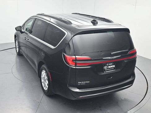 Used 2022 Chrysler Pacifica Touring-L FWD image 56