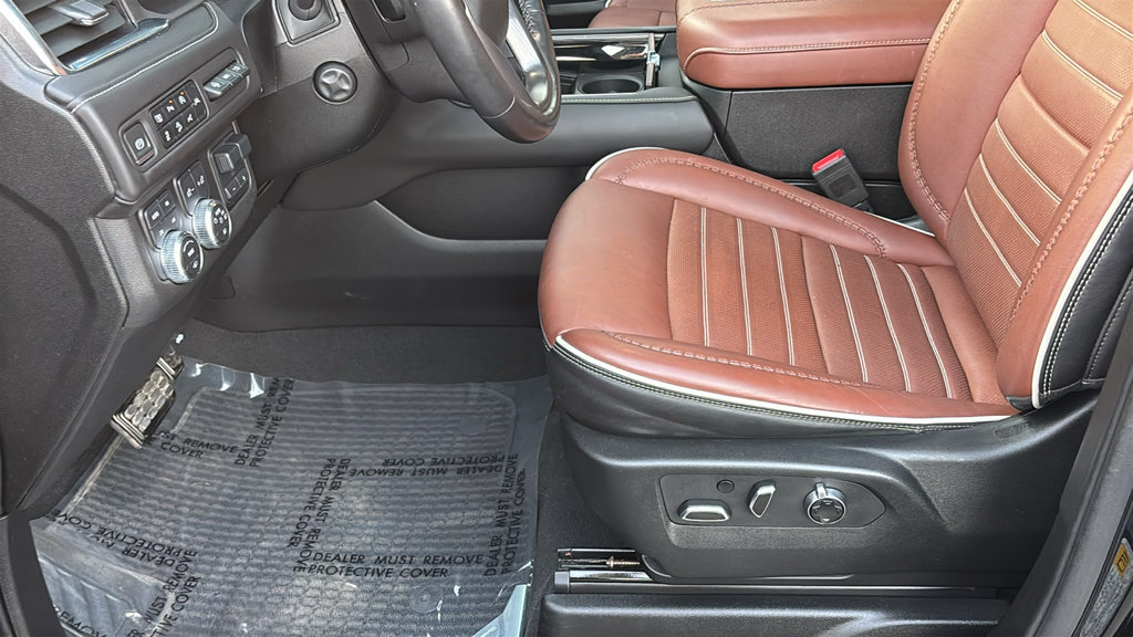 Used 2023 GMC Yukon Denali Ultimate AWD/4WD image 29