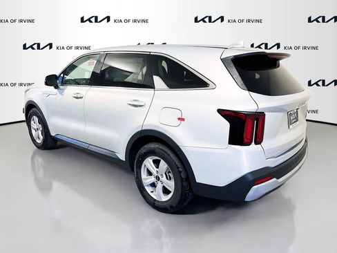 New 2026 Kia Sorento LX FWD image 5