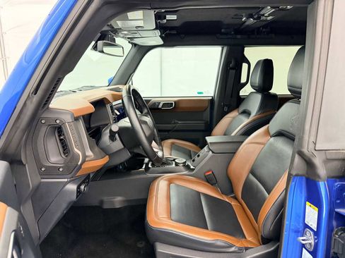 Used 2024 Ford Bronco Outer Banks image 16