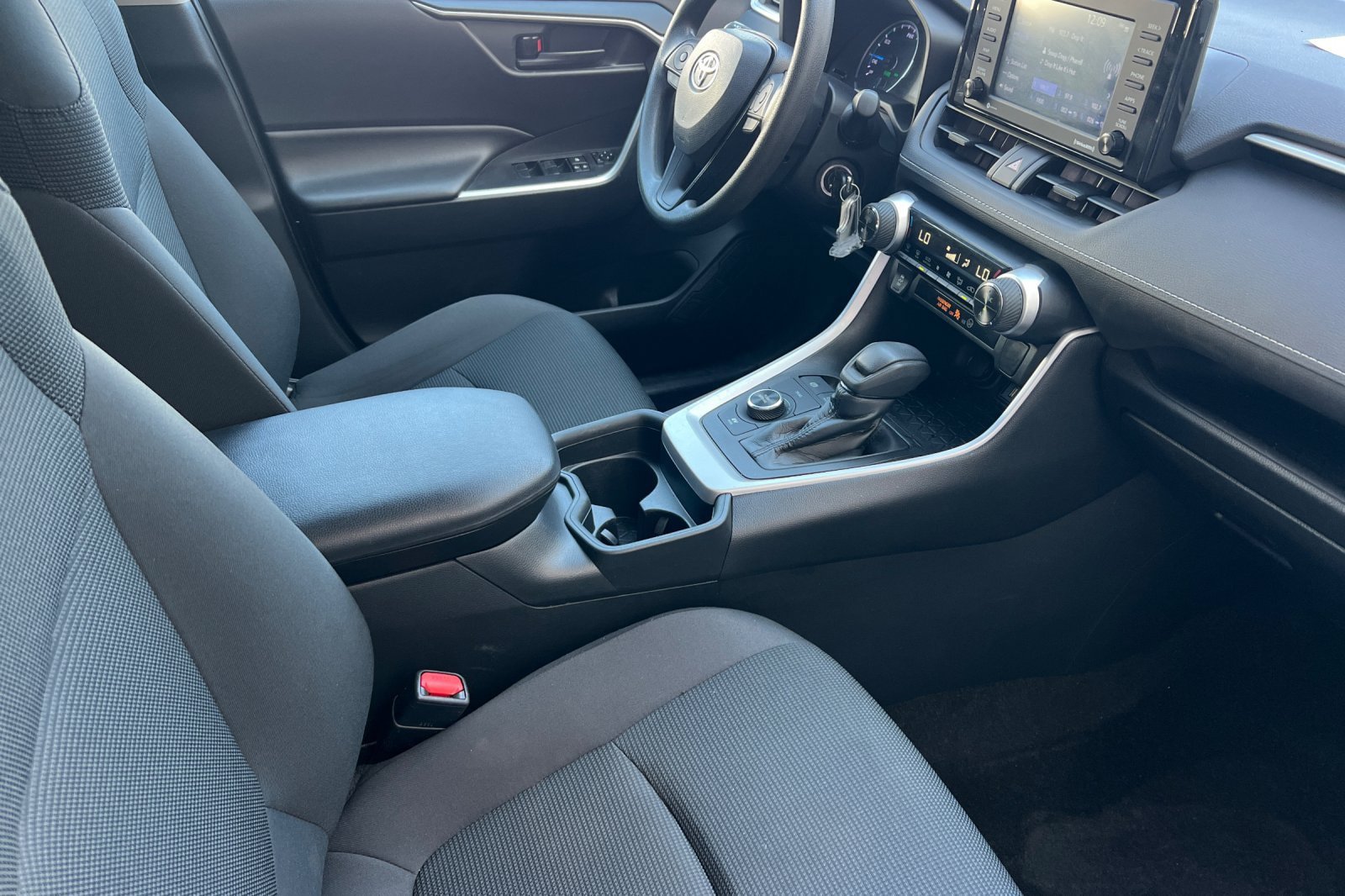 Certified 2021 Toyota RAV4 LE AWD/4WD image 16