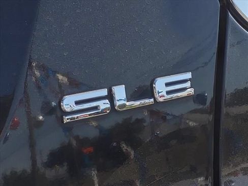 Used 2019 GMC Acadia SLE FWD image 10